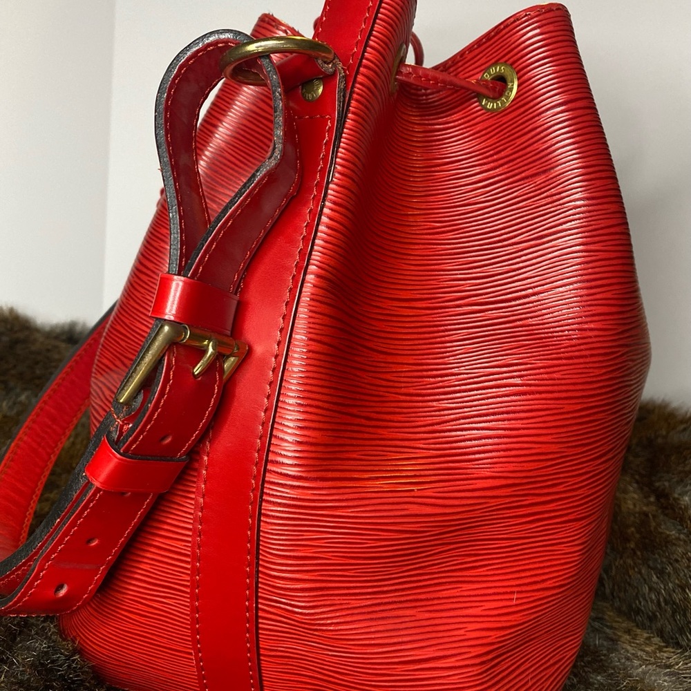 Louis Vuitton Epi Noé PM - Picture 7 of 12